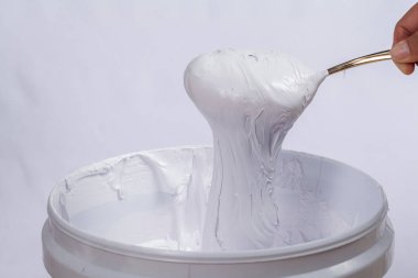 mürekkep veya boya orada kumaş üzerine baskı için birkaç türü vardır. Koyu kumaş üzerine baskı için kullanılan mürekkep her zaman plastisol mürekkep kullanma