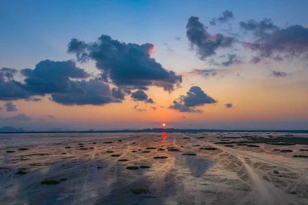 Scenérii Západ Slunce Nad Mokřady Talay Noi Druhé Největší Jezero — Stock fotografie