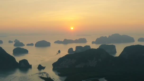 Luftaufnahme Sonnenaufgang Samaed Nangshe Aussichtspunkt Viele Inseln Samed Nangshe Archipel — Stockvideo