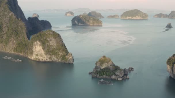 Аэрофотосъемка Острова Баан Хинром Центре Архипелага Самед Нангше Таиланде — стоковое видео