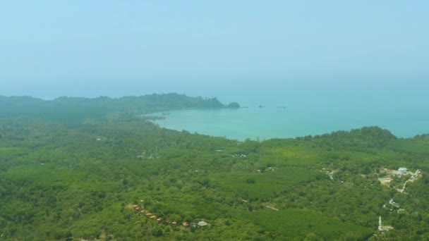 Vue Aérienne Plage Buffles Phayam Île Ranong Province Thaïlande Hin — Video