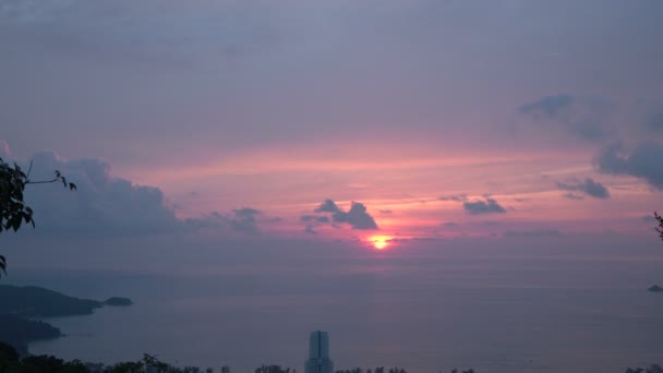 Paisaje Puesta Sol Sobre Patong Ocean Beautiful Puesta Sol Sobre — Vídeos de Stock