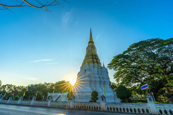 Памятник Суриётай Провинции Аюттхая Таиланд — стоковое фото