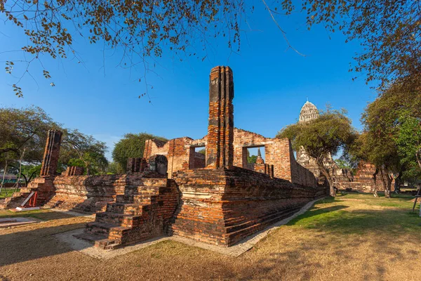Ubosot (Koordinasyon Salonu) Wat Khudeedao Ayutthaya tarihi parkı Thailan bir Budist tapınağın harabe
