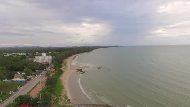 Vista Aérea Suan Son Praia Rayong Perto Cais Tha Pae — Vídeo de Stock