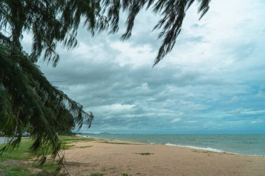 Naphat Tharaphirom Beach, U Tapao havaalanını kapatın ve Chonburi eyaletine bağlanın