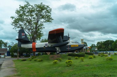 Rayong, Tayland - 18 Haziran 2019:Eski savaşçılar Deniz Havacılık Bölümü girişinde görüntülendi
