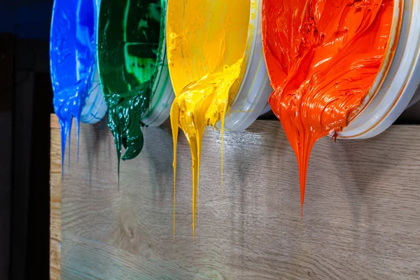 Blue Green Yellow Orange Colors Plastisol Ink White Barrel Dripping — Stock Photo, Image