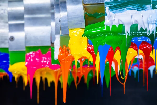 Plusieurs Couleurs Goutte Goutte Encre Sur Les Imprimantes Poignée Dans — Photo