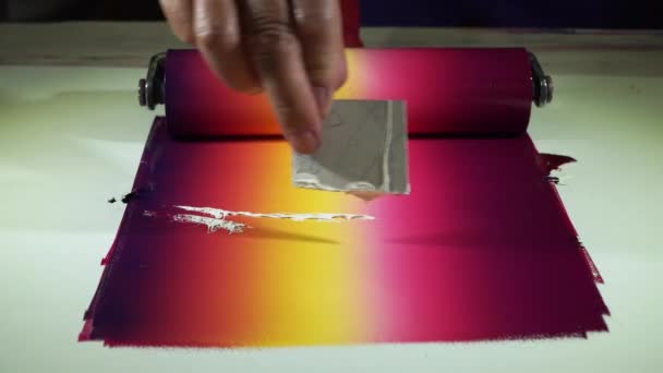 Mezclar Colores Usando Rodillo Para Rotar Colores Para Que Cada — Vídeo de stock