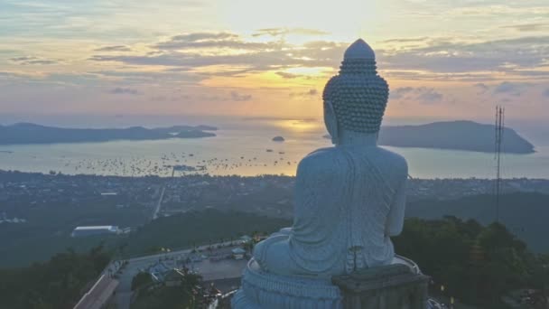 Légi Kilátás Kék Kék Óceán Van Hátoldalán Phuket Big Buddha — Stock videók