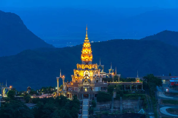 Όμορφο Wat Phachonkeaw Στο Twilight Συνεδρίαση Αγάλματα Buddha Στην Khao — Φωτογραφία Αρχείου