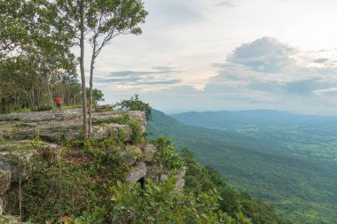 Güzel manzaralı uçurum ve Chaiyaphum Tayland 'daki Hua Nak' ın dik uçurumları.