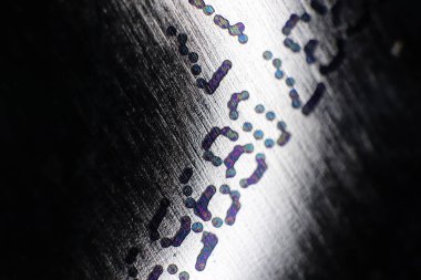 Numaraları fırçalanmış Metal zemin üzerine