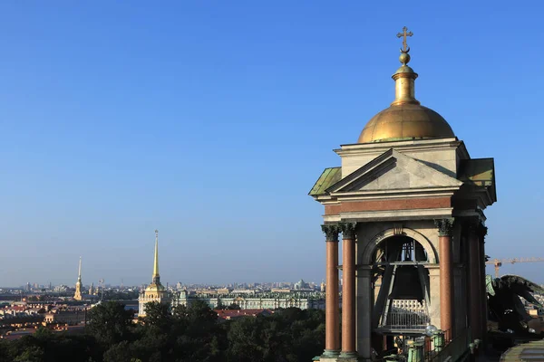 Bell Tower Isaac Cathedral Decorated Granite Columns Golden Dome — Stock Photo, Image