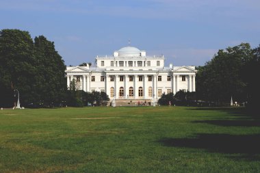 Cephe Elaginostrovsky Sarayı Müzesi. Elagin Adası. Saint-Petersburg.