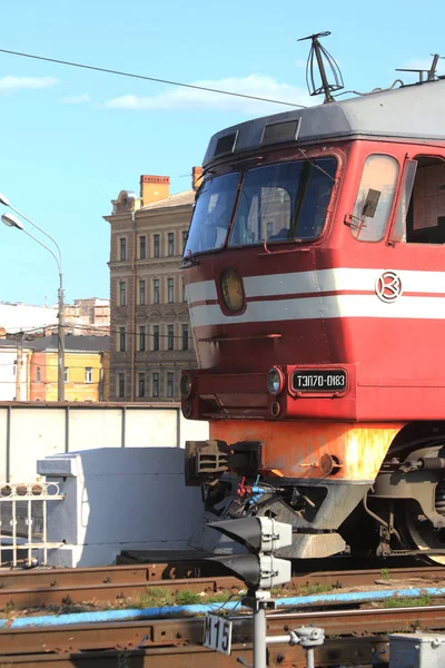 Cabine Locomotiva Vermelha Parte Frente Comboio Veículo Transporte Ferroviário — Fotografia de Stock