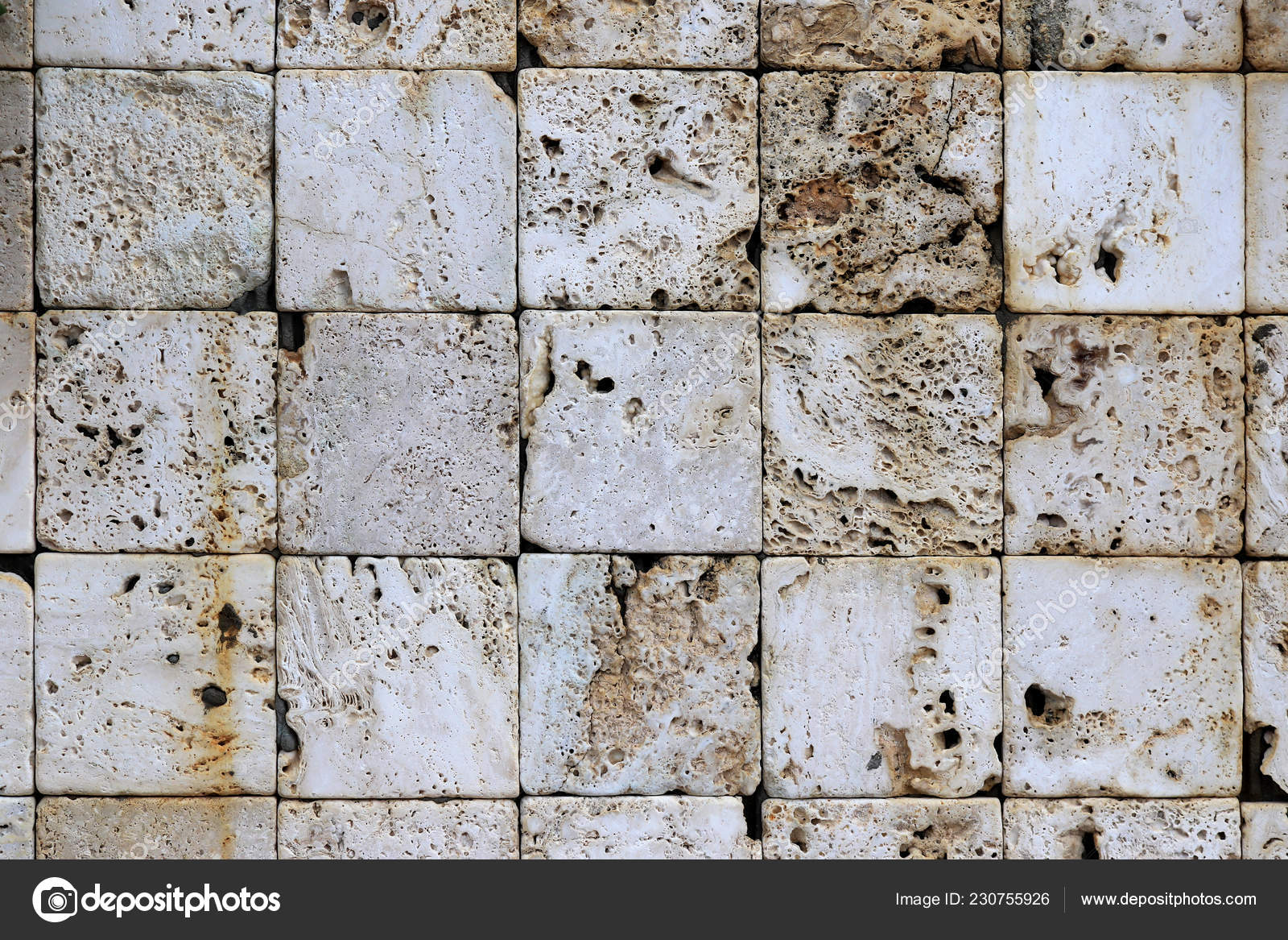 Muros de mampostería de piedra y ladrillo — Foto de stock #135332628 ©  SergValen, image size:1600x1167