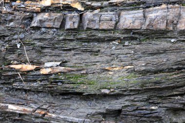 Kaya katmanları doku kaba. Dağ desen arka plan.