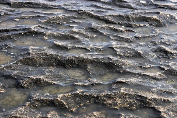 Kaba deniz deniz arka plan. Islak deniz kayalık uçurum doku.