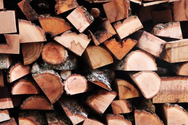 Ahşap günlük zemin. Ahşap izmaritleri doku yığını. Arka plan ağaç kereste plakalar kazık.