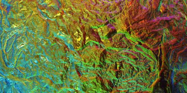 Dokulu yüzeyde renkli ışık. Bukalemun taş kaya yüzey doku. Holografik gradyan arka plan.