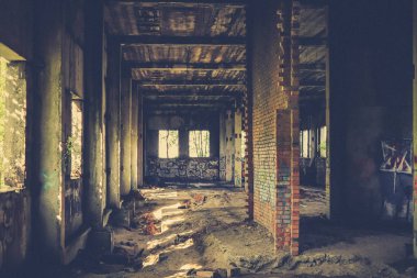 Terk edilmiş bina harabeleri kentsel sokak sanatı arka plan