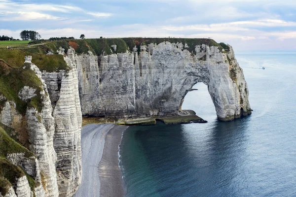 Los acantilados de Etretat — Foto de Stock