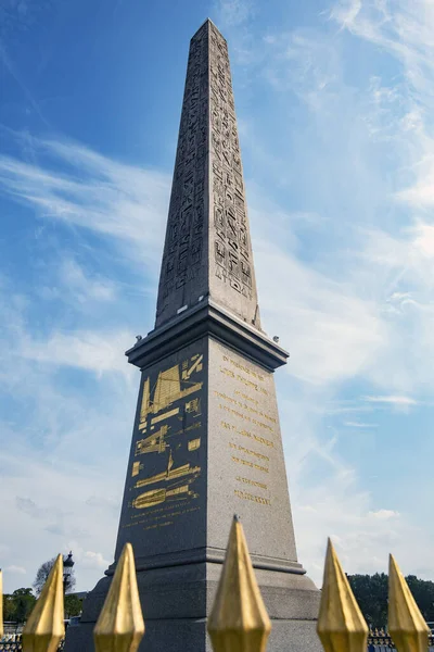 Der Obelisk von Ägypten in Paris, Frankreich — Stockfoto