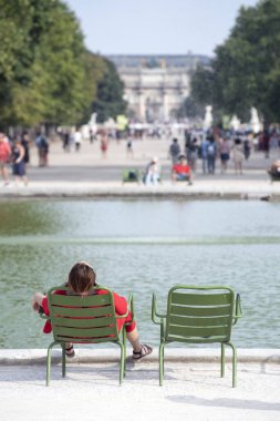 Günün geri kalanında enerjiyi şarj ediyorum..