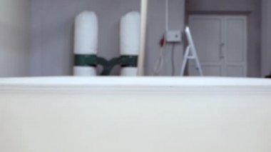 Ağaç işleme makinesi.