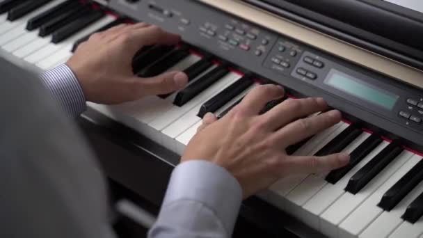 Piano music pianist hands playing. — Stock Video