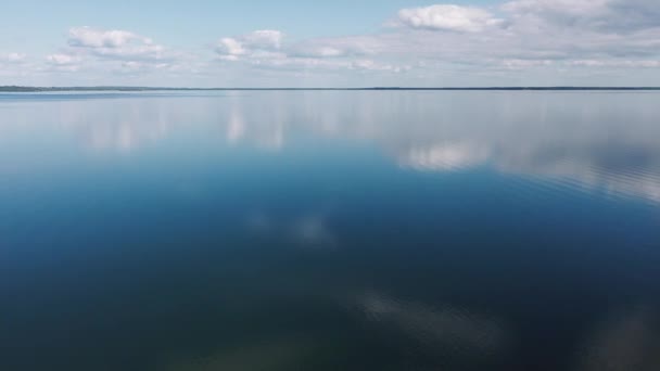 Panorama of the beautiful water surface — Stock Video