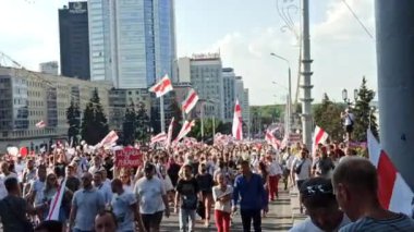 Minsk 'teki en büyük muhalefet protestosu.
