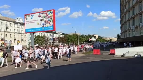 ミンスクで最大の野党の抗議. — ストック動画