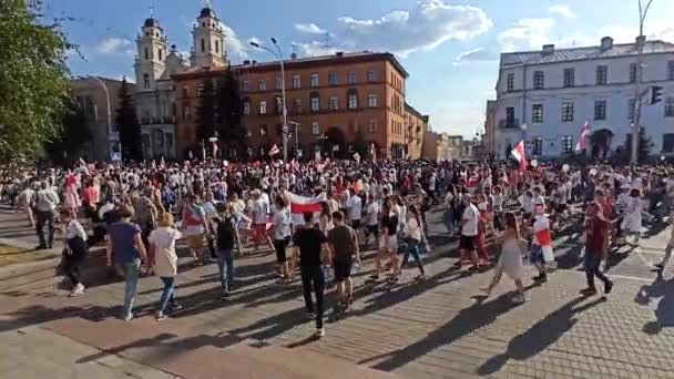ミンスクで最大の野党の抗議. — ストック動画