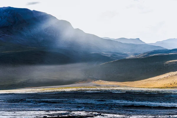 Gayzer del Tatio, Atacama Çölü, Şili 