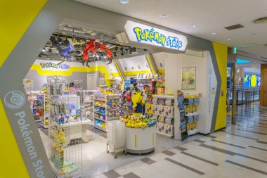 Tokyo, Japonya - 27 Temmuz 2017: Pokemon narita airpork mağazasında 