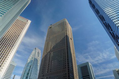 Tokyo, Japonya 'da Shinjuku 'da yüksek katlı bina .