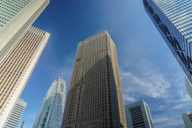 Tokyo, Japonya 'da Shinjuku 'da yüksek katlı bina .
