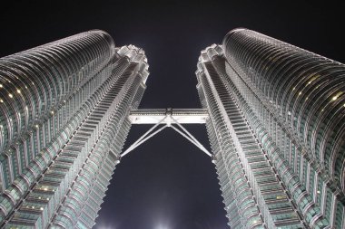 Malezya ikonik binası, Kuala Lumpur Kongre Merkezi KLCC. En uzun ve görkemli.