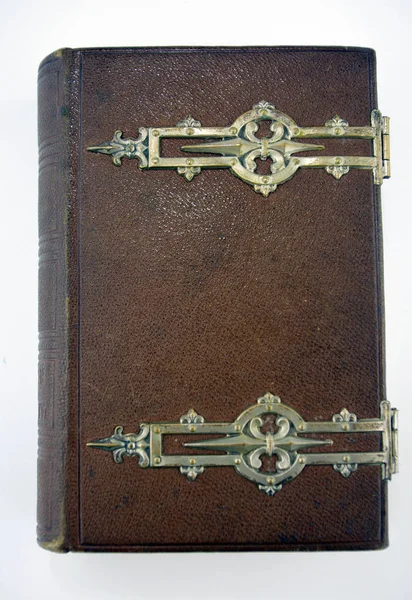 Altın yaldız ile eski deri kitap ve metal kapatma