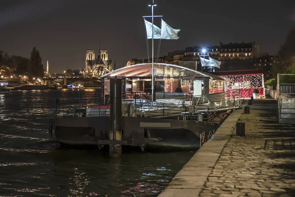 Notre Dame Cathedral Illuminated Night Banks Seine Barge Foreground — Stock Photo, Image