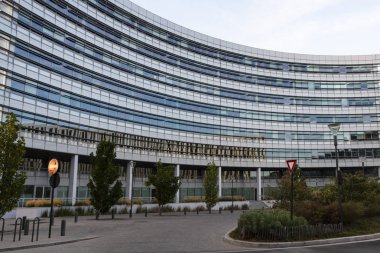 Modern cam binanın ayrıntıları.