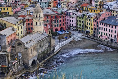 Vernazza, Nelle Cinque Terre