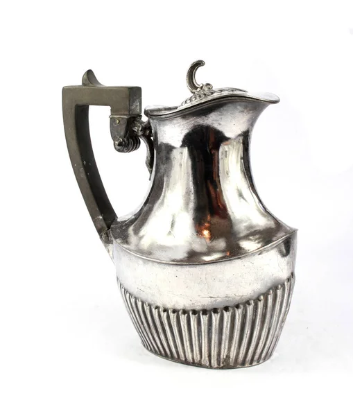 Ιδιόμορφη Vintage Αντικέ Ασημί Βραστήρα Teapot Λευκό Φόντο — Φωτογραφία Αρχείου