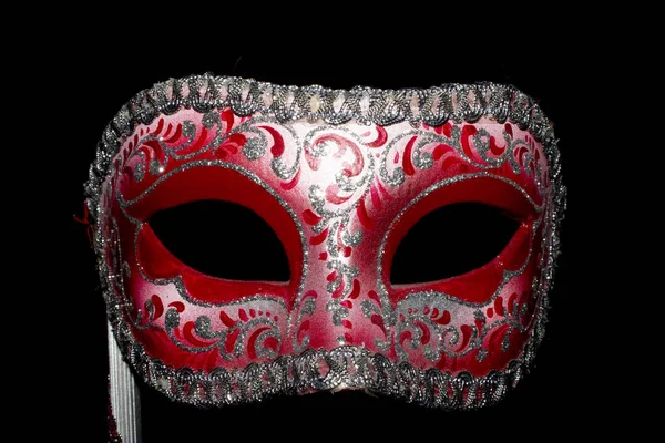 Venezianische Maskerade Rote Und Silberne Ballmaske Auf Schwarzem Hintergrund — Stockfoto