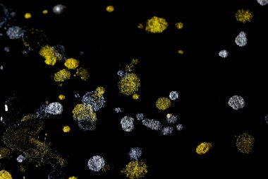 Metalik renkli boya Drips Splatters ve arka plan için noktalar
