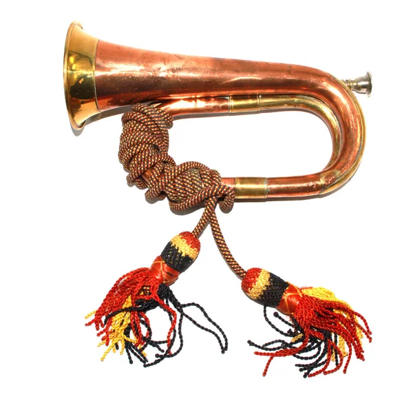 Ein Blech Und Kupferbugle Instrument Auf Weißem Hintergrund — Stockfoto