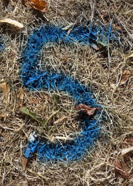 Sıkıntılı Durum Tipografisi 'nde Yazılı Sözcükler 5 Numara Bulundu